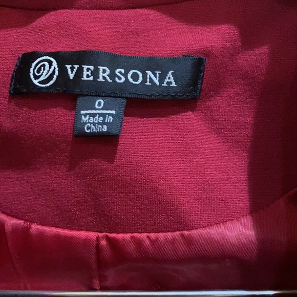 VERSONA  Red Blazer, size 0 - Picture 4 of 7